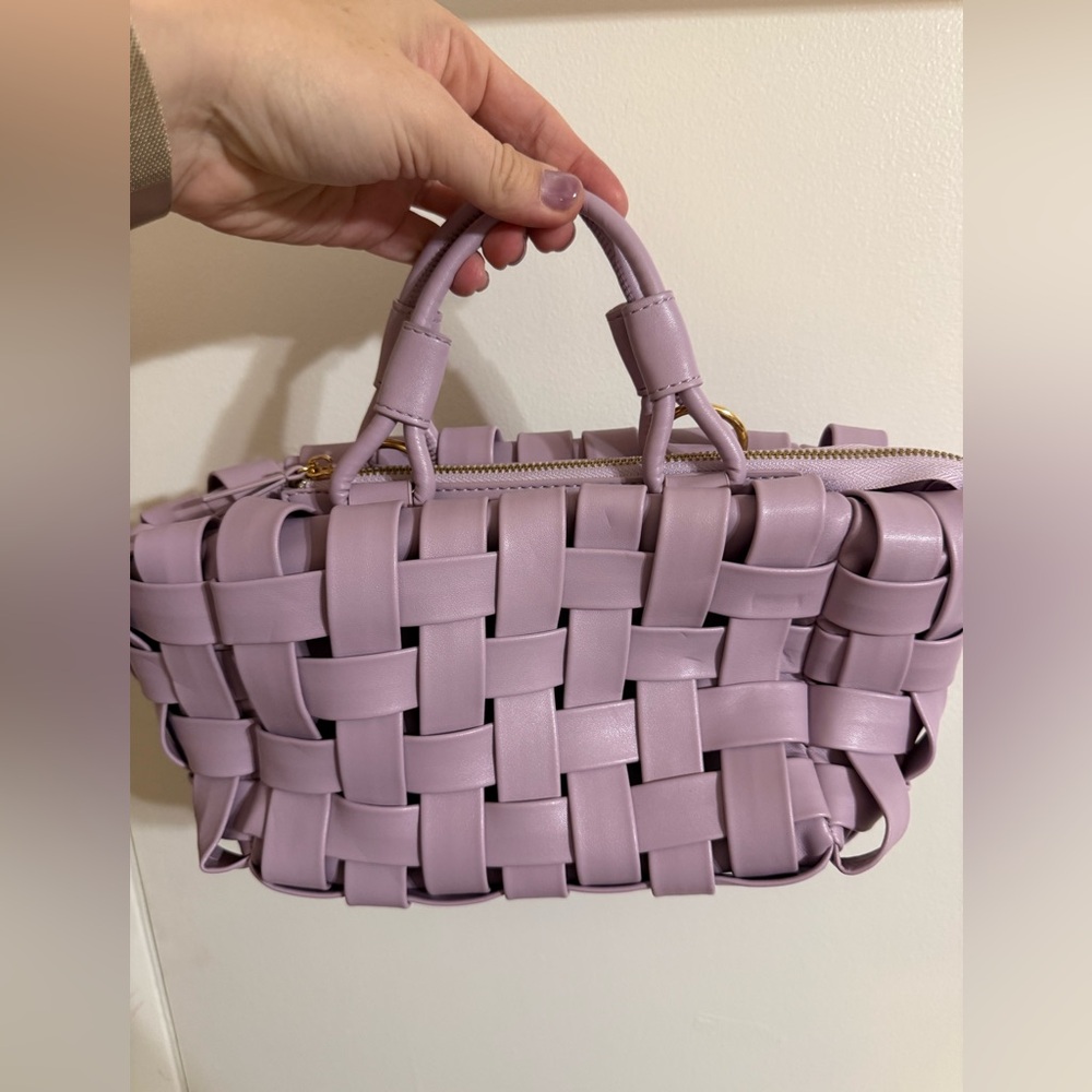 Stylish Woven Handbag in Light Purple Anthropologie Lindy bag - Picture 6 of 7